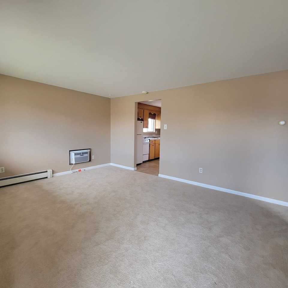 2440 W 11th St #2440 - Photo 3 of 12