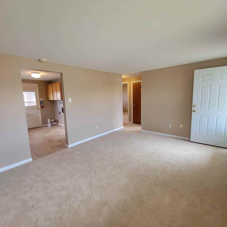 2440 W 11th St #2440 - Photo 4 of 12