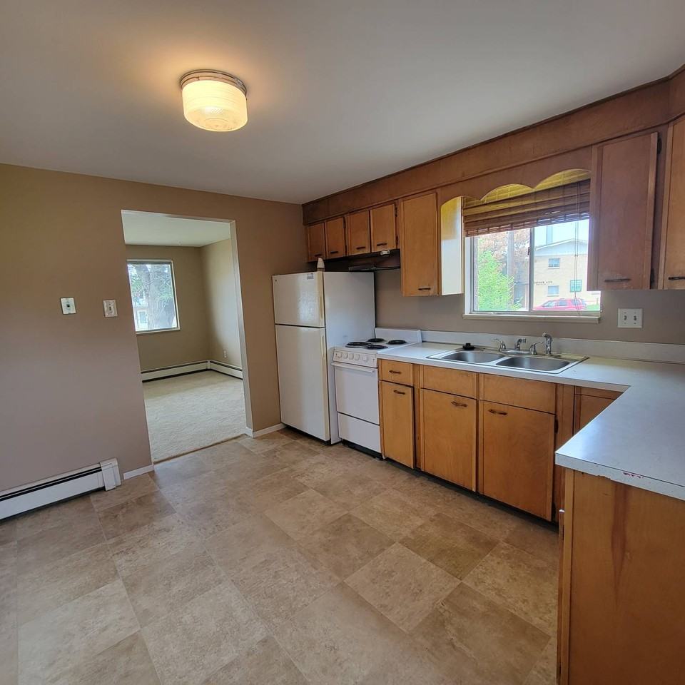 2440 W 11th St #2440 - Photo 5 of 12