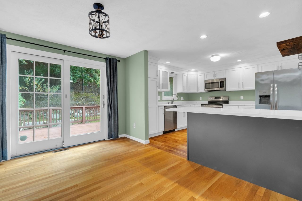 7 Briarwood Rd #1 - Photo 6 of 19