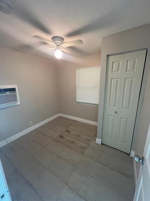 725 21st StreetUnit 4 #4 - Photo 6 of 36
