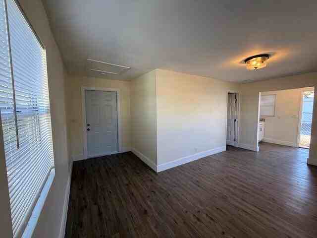 904 4th St #3 - Photo 3 of 14