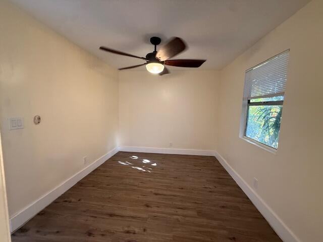 904 4th St #3 - Photo 4 of 14