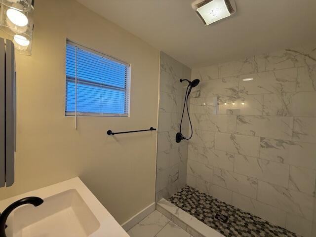 904 4th St #3 - Photo 5 of 14