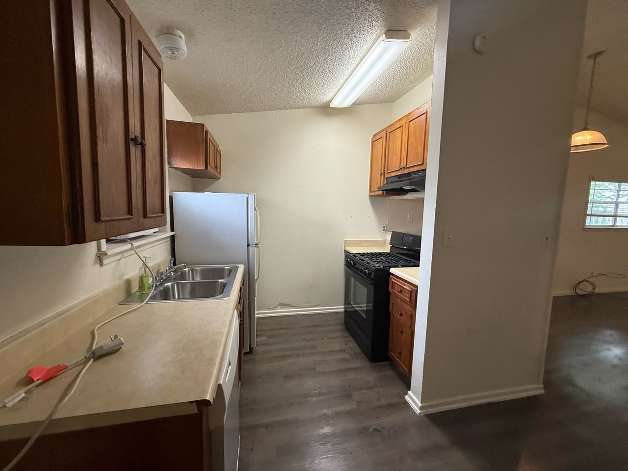618 Mill St #1 - Photo 3 of 13