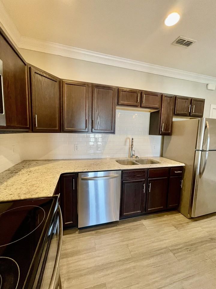 105 Cornerstone St #303 - Photo 5 of 50