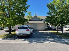 featured image of 427 W Shore Dr #1