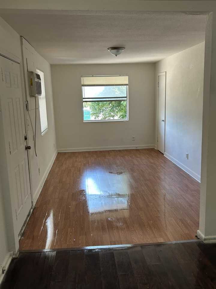 18 W 43rd St #22 - Photo 3 of 10