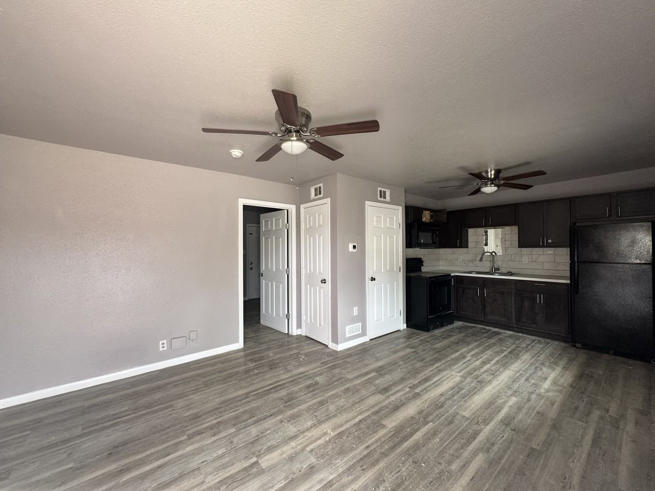 2826 Cedar Cir #1 - Photo 3 of 6