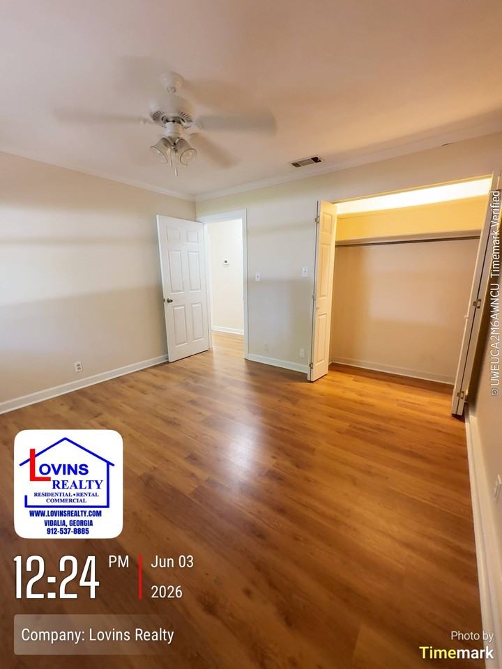 409 Green St #1 - Photo 4 of 9