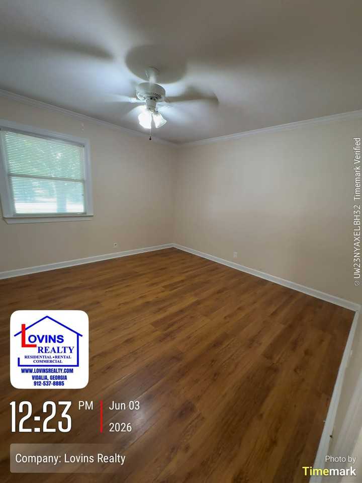 409 Green St #1 - Photo 5 of 9