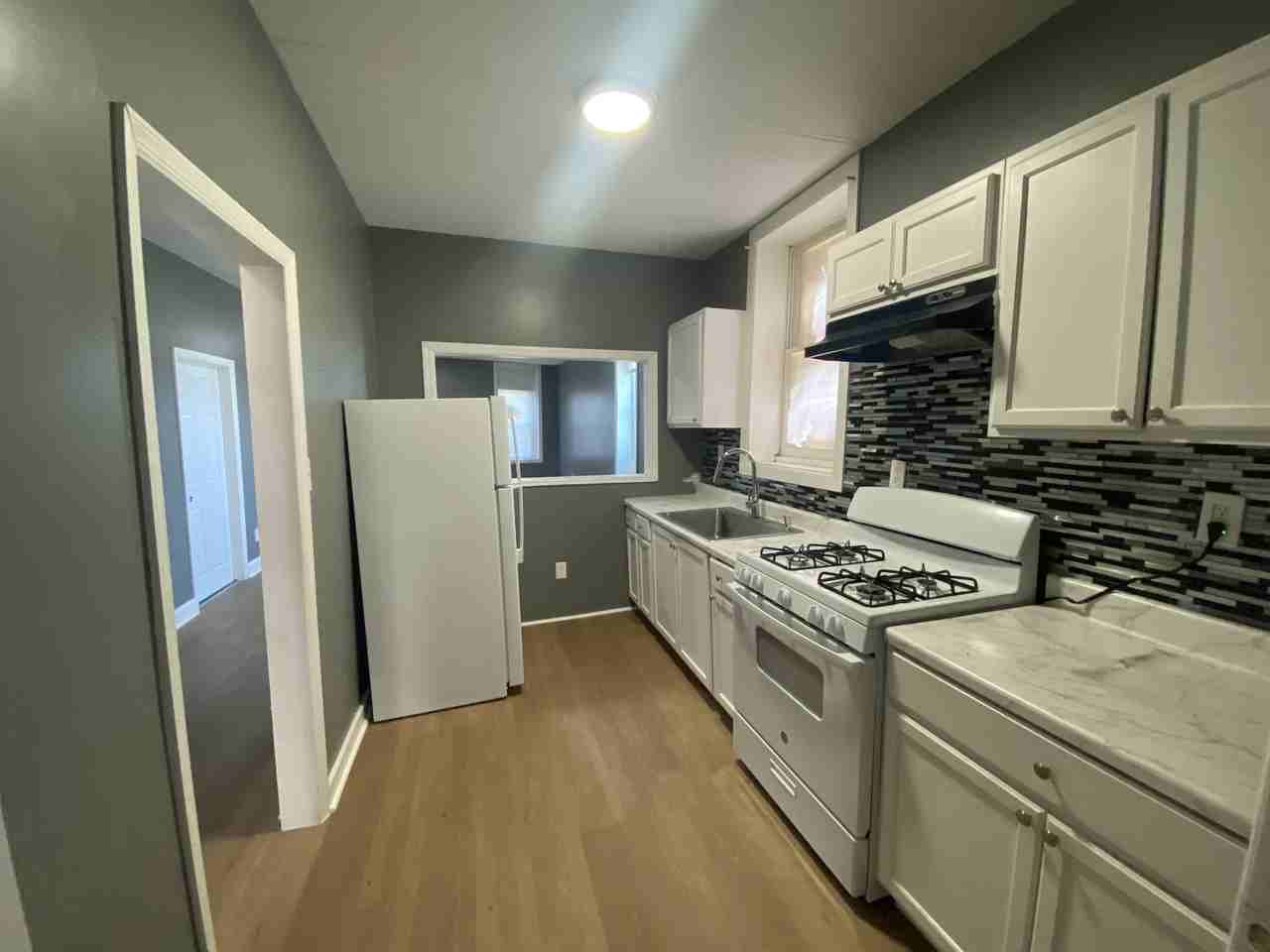 776 N Clinton Ave #778 - Photo 3 of 9
