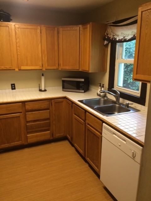 207 S 15th St #1 - Photo 5 of 20