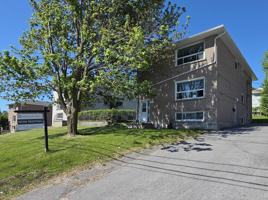 featured image of 672 Division St #1