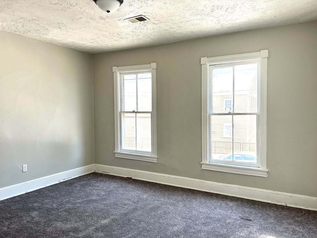 307 S Kent St #307 - Photo 5 of 6