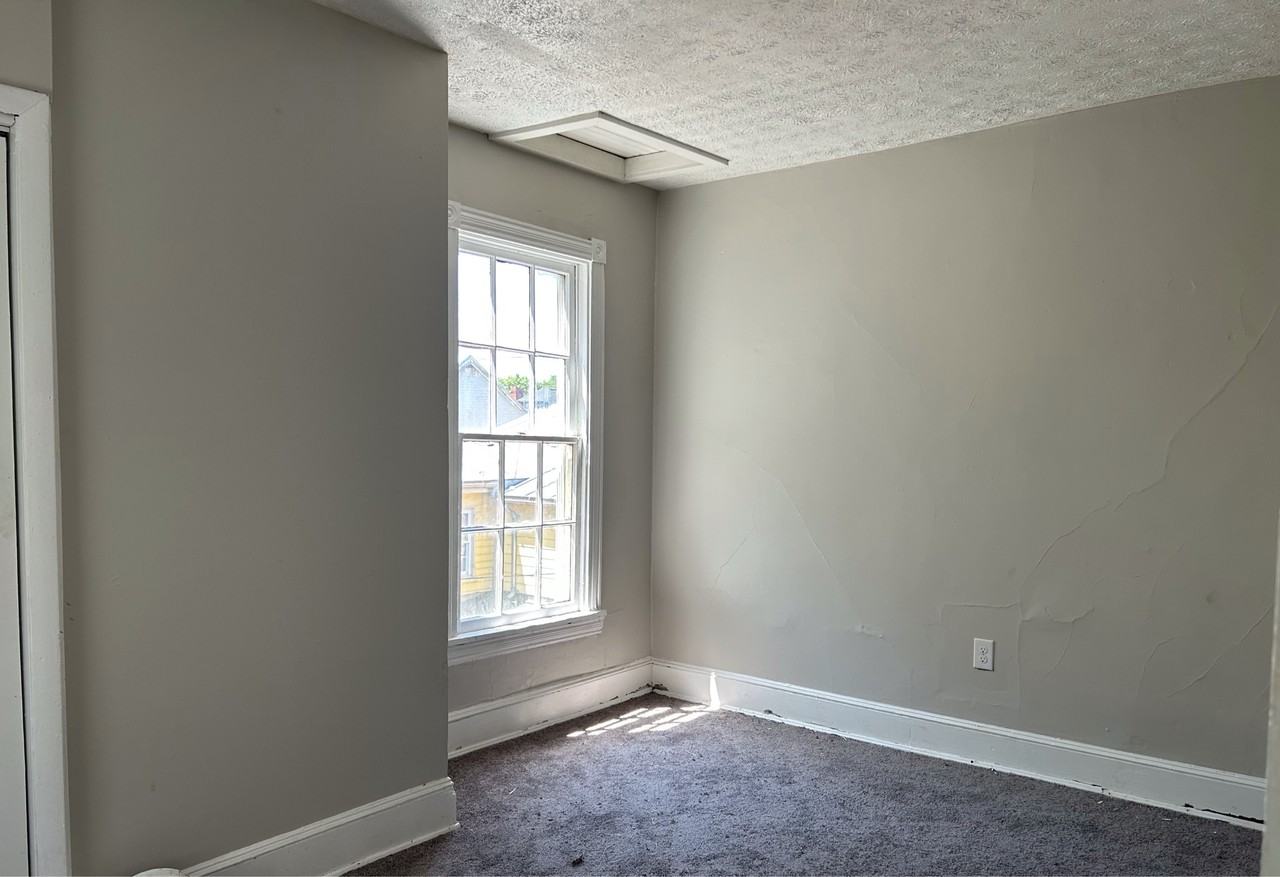 307 S Kent St #307 - Photo 6 of 6