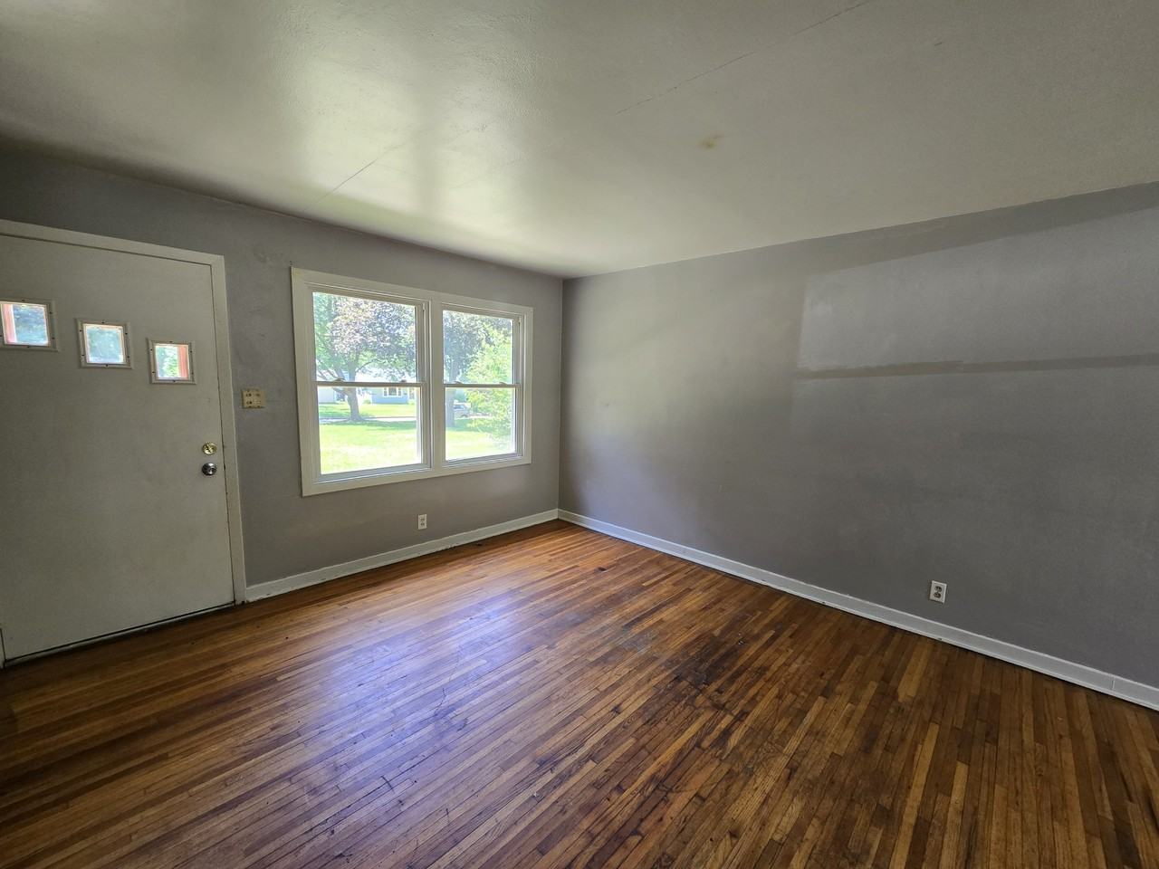 227 Madison St #1 - Photo 4 of 25