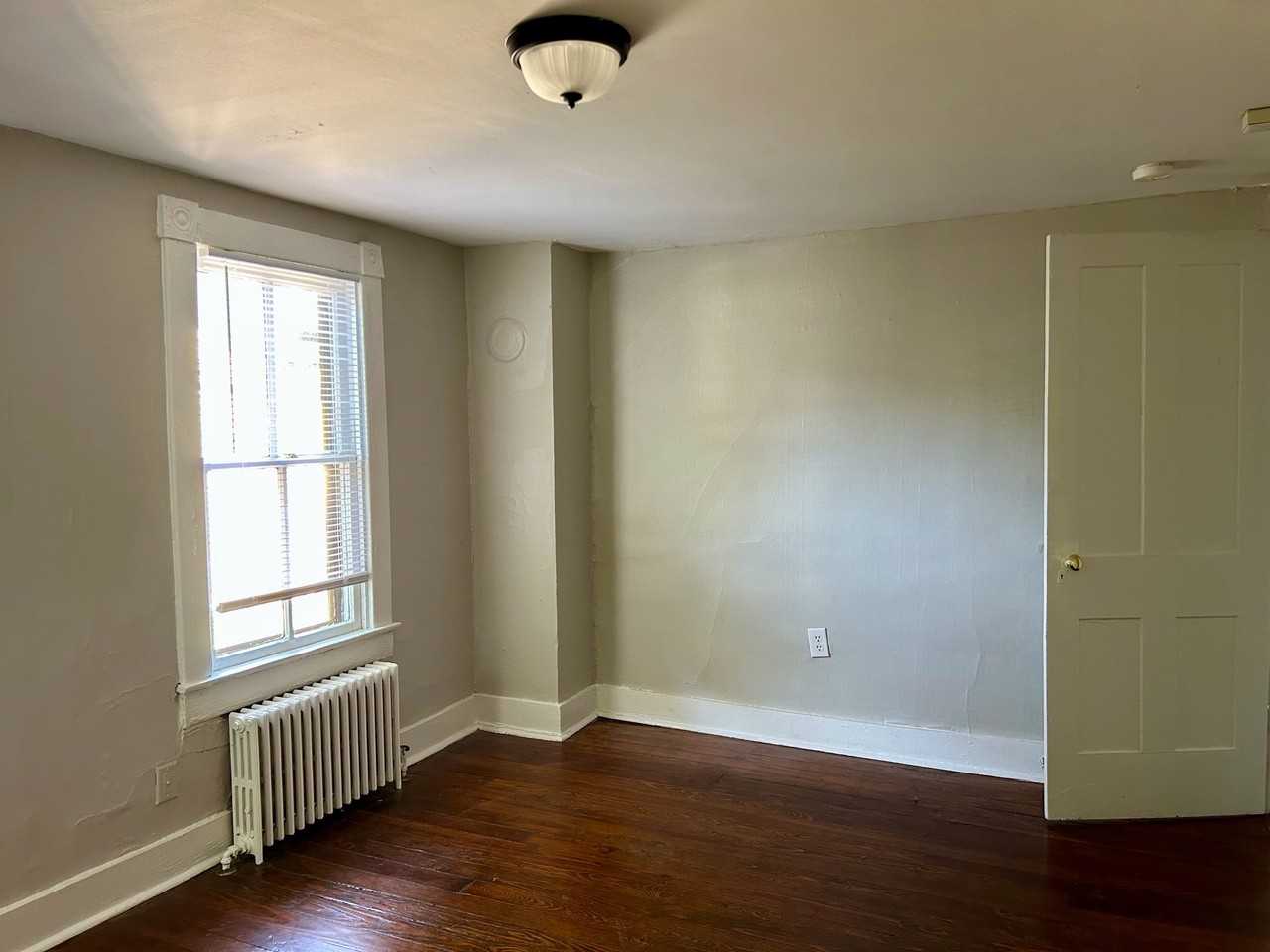 615 S Braddock St #615 - Photo 5 of 9