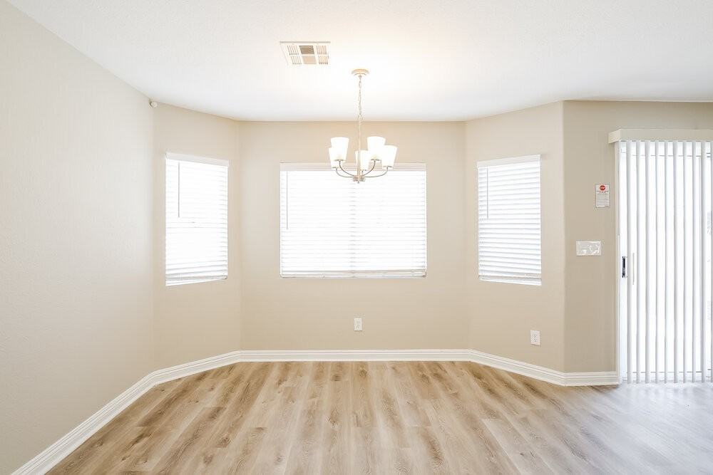 4944 Sapphire Light St - Photo 7 of 17