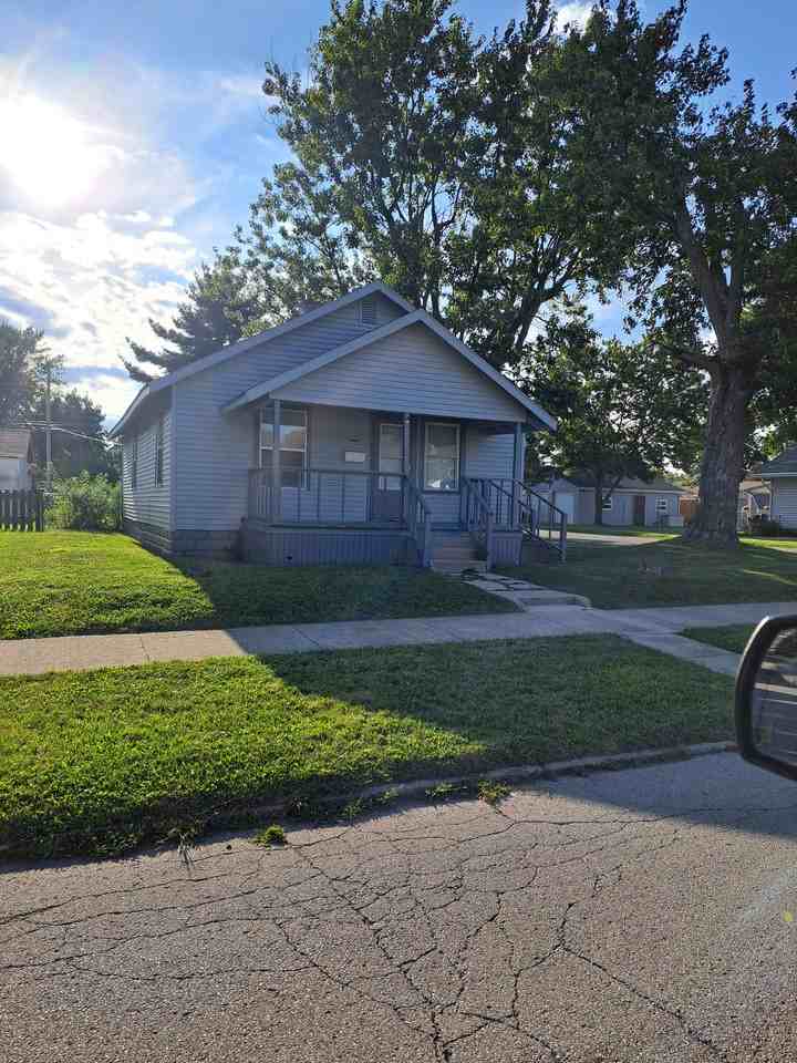 1201 S Delphos St #1 - Photo 7 of 8