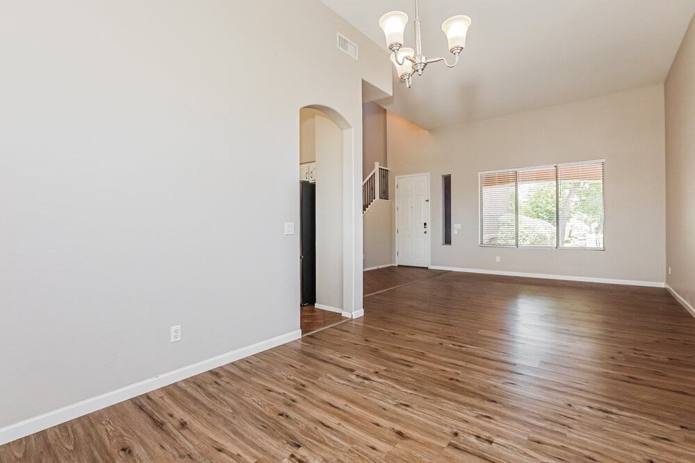 4091 E Carriage Way - Photo 5 of 17