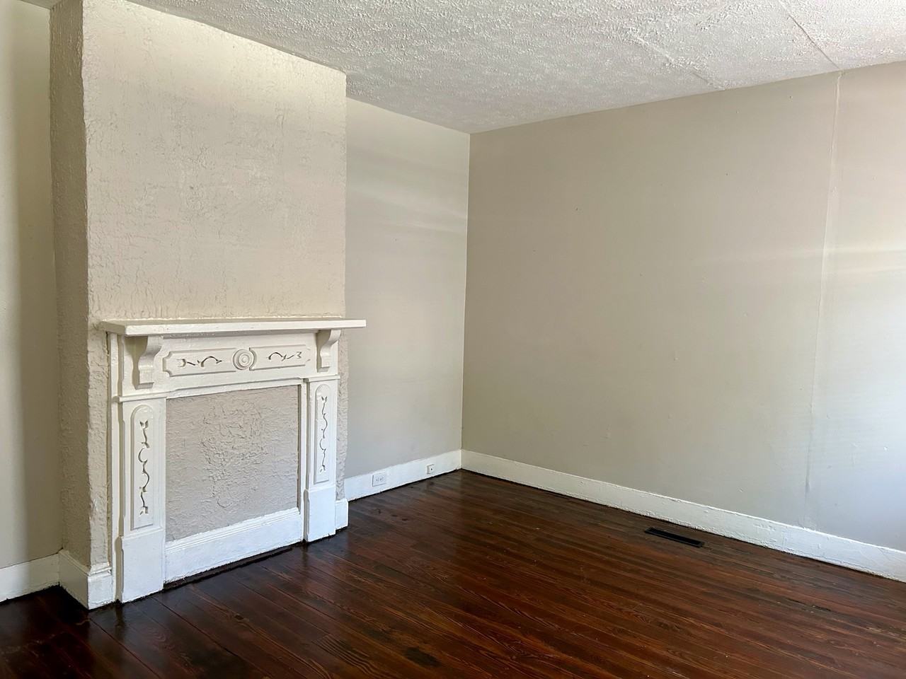 311 S Kent St #311 - Photo 2 of 8
