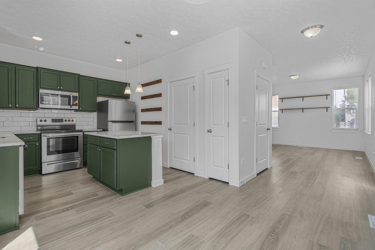 5987 S Jessenia Ln #1 - Photo 5 of 48