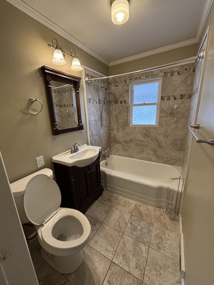 223 Daniel Dr #1 - Photo 6 of 31