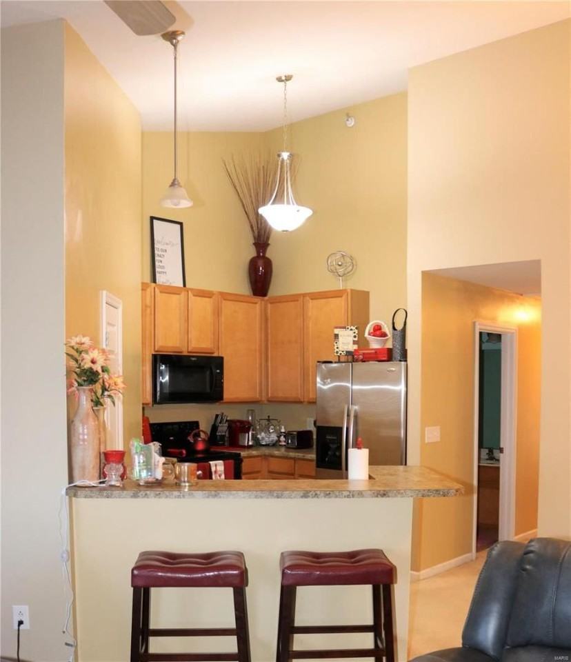 712 Harbor Woods Dr - Photo 3 of 20