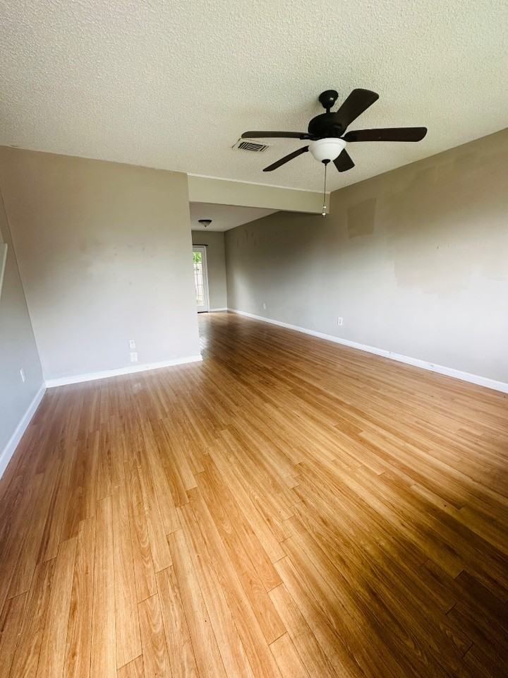 309 W Sallier St - Photo 2 of 5
