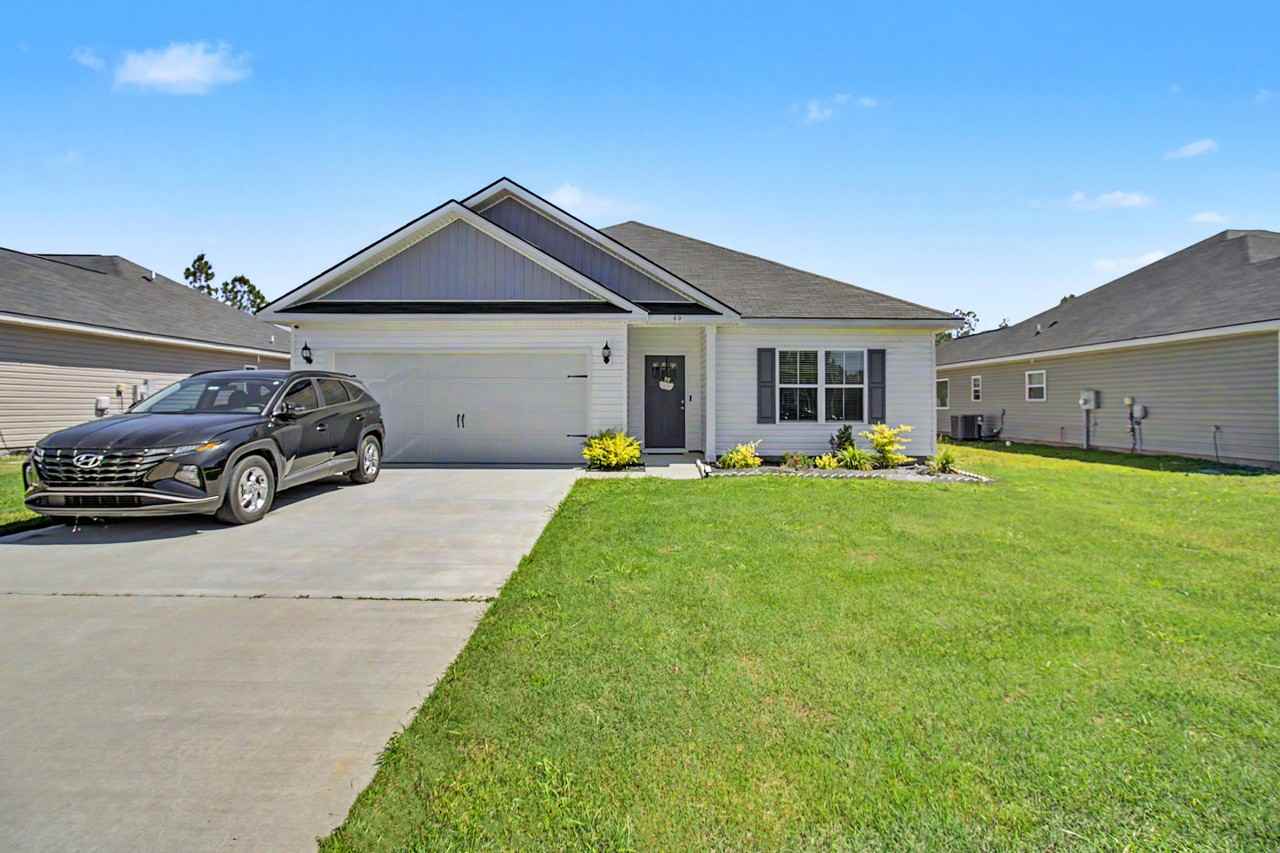 99 Mcclelland Loop Ne #1