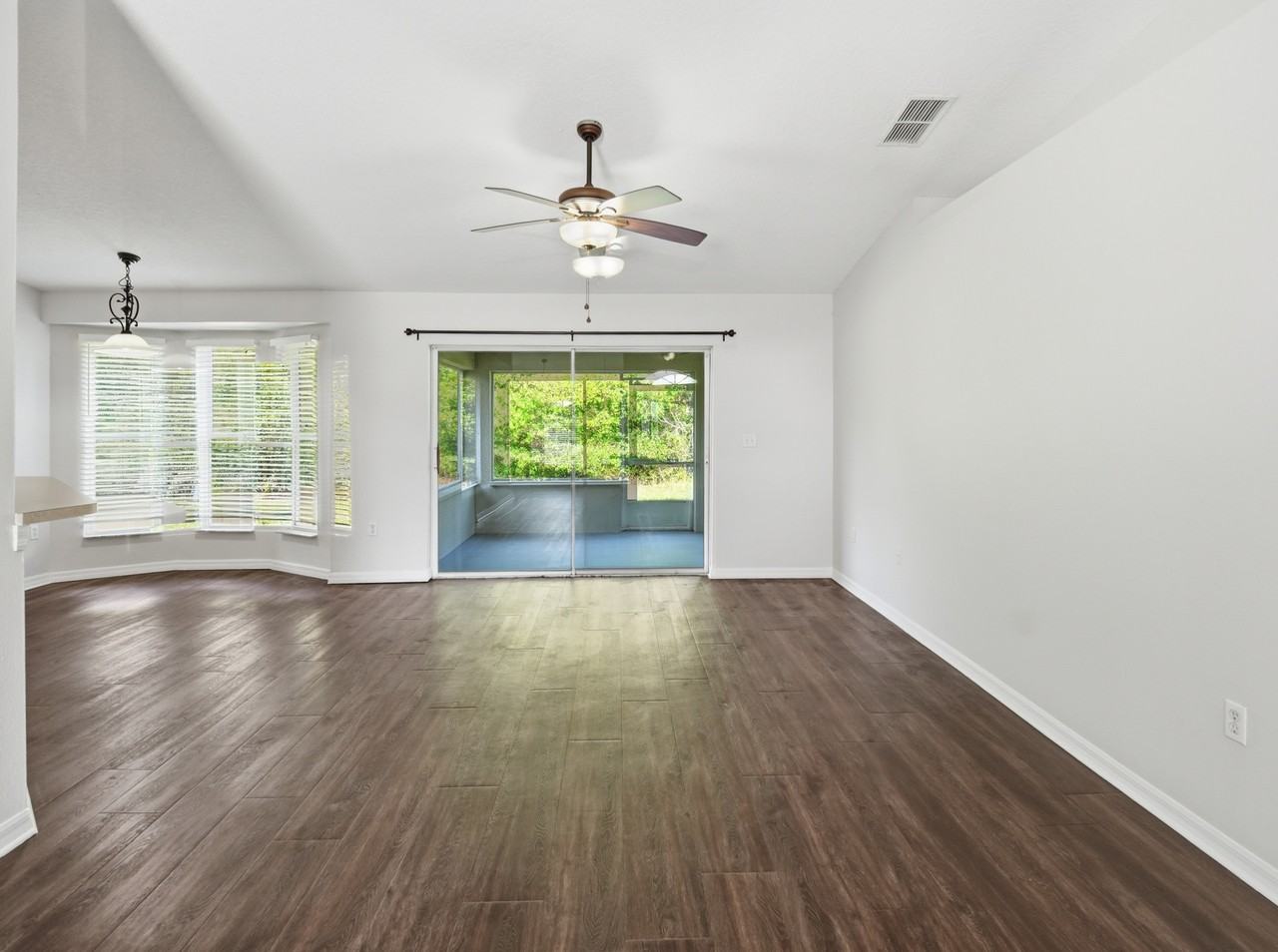 2368 Sweetwater Blvd #1 - Photo 7 of 28