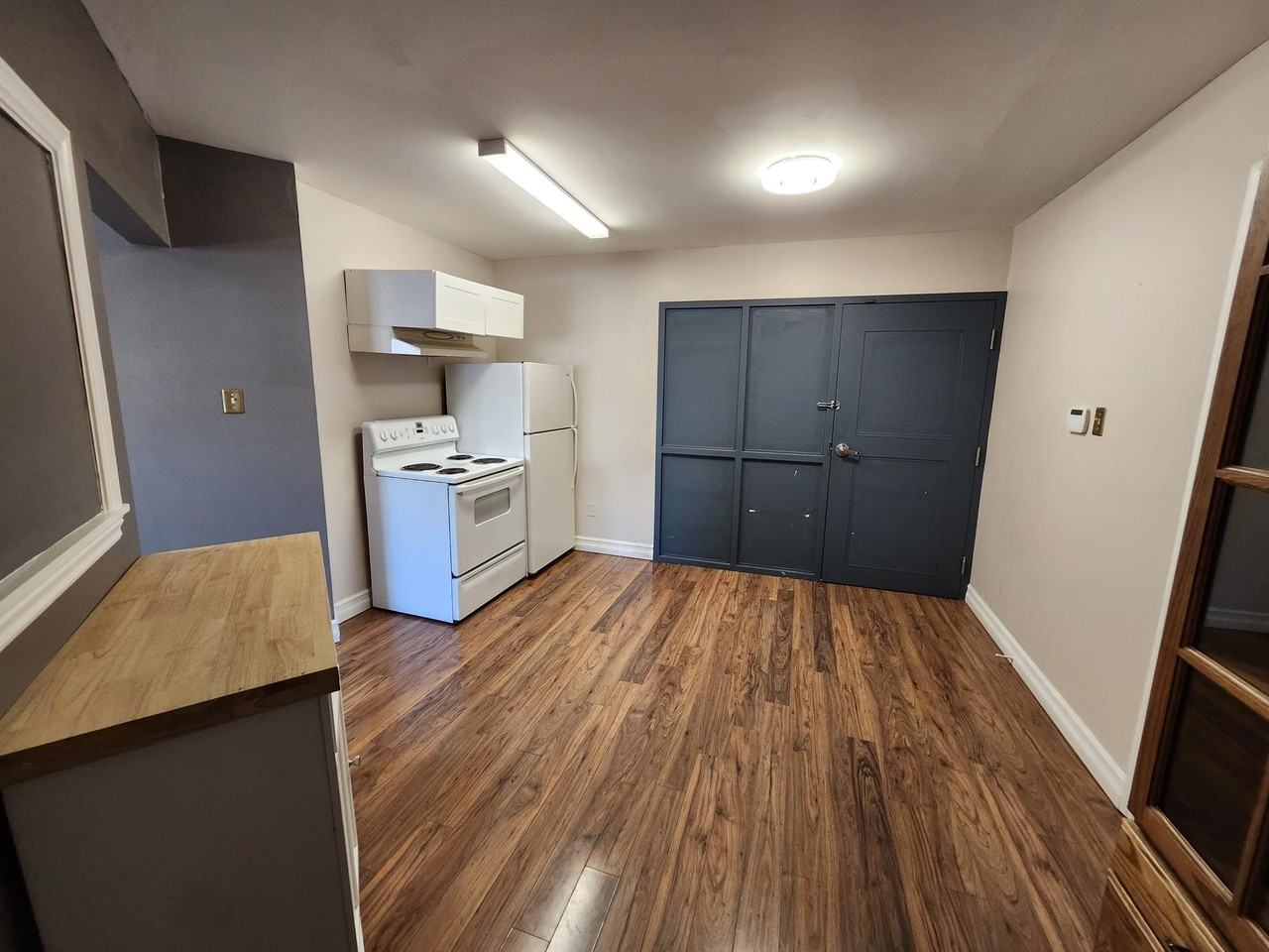 20 Waterloo St #20-3