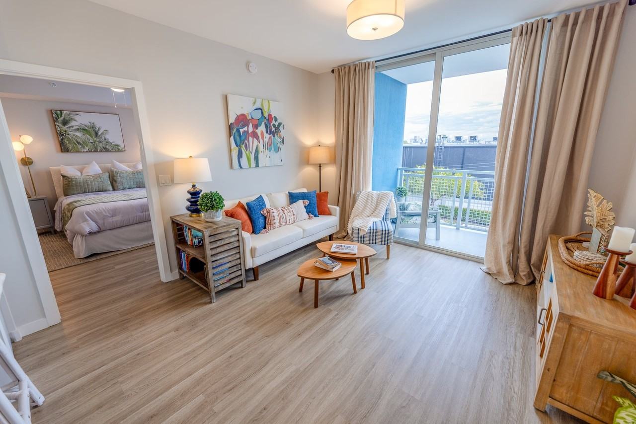 Pura Vida Hialeah Luxury Apartments - Photo 6 of 49