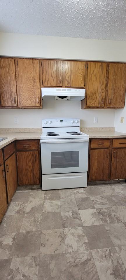 8109 95 St - Photo 3 of 43