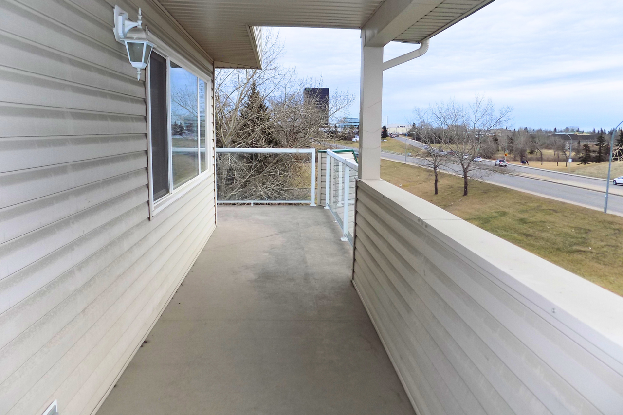 Alden Arms Apartments - Photo 3 of 16