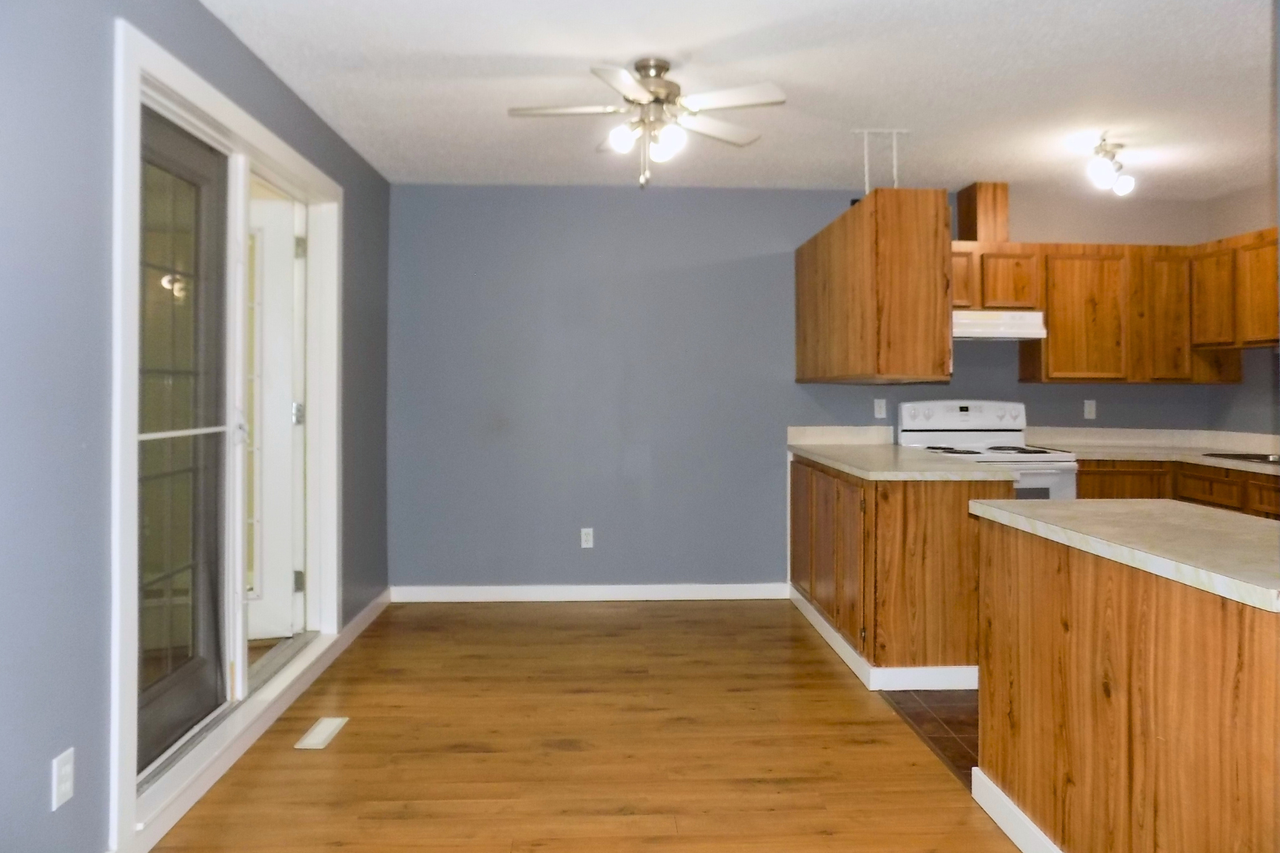 Alden Arms Apartments - Photo 7 of 16