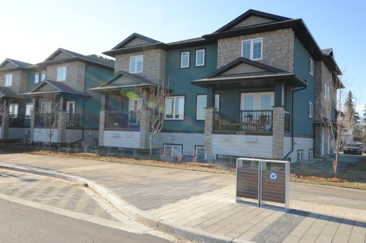 10101 102 Ave - Photo 3 of 15