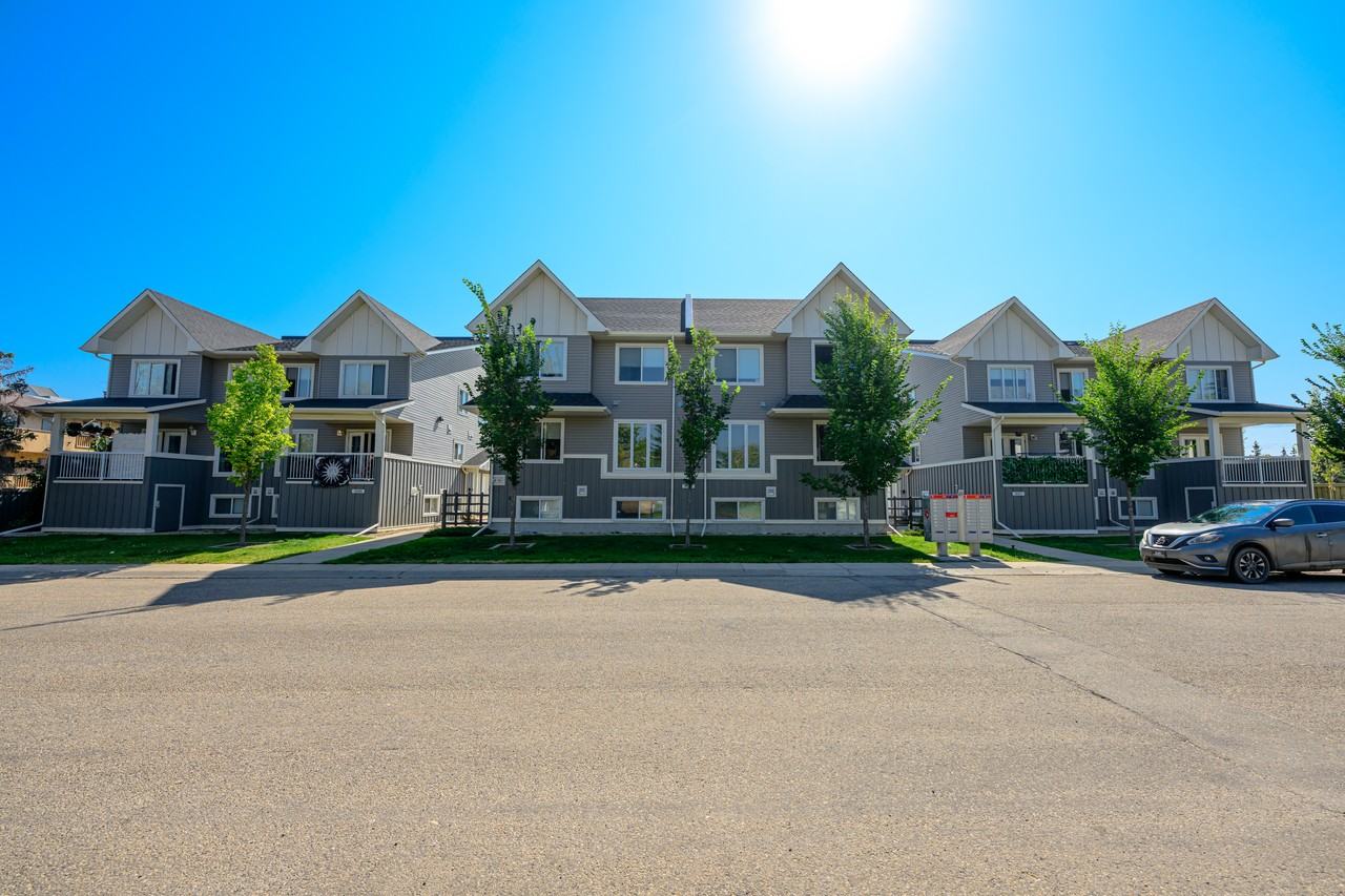 Avondale Townhouses - Photo 4 of 4