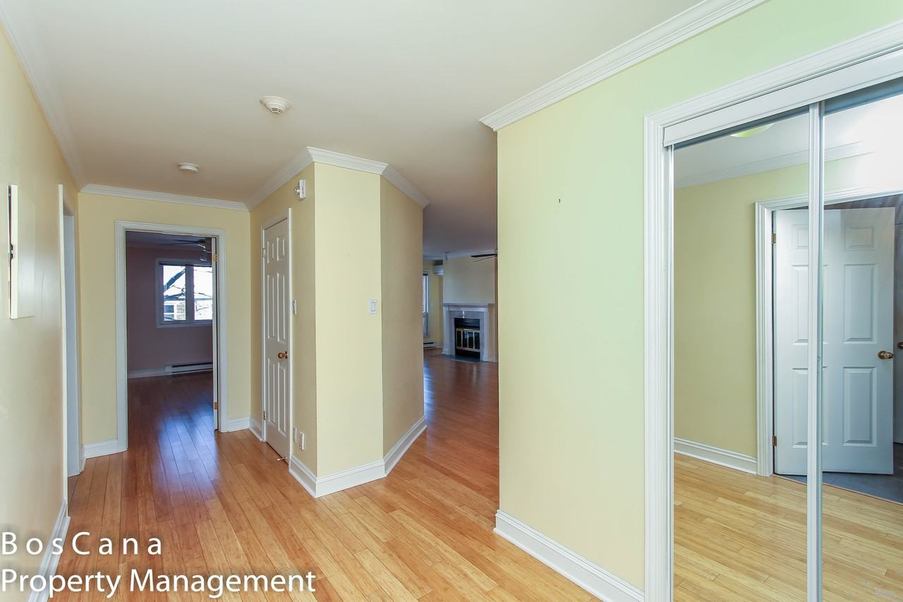 222 Bruyère St - Photo 7 of 25