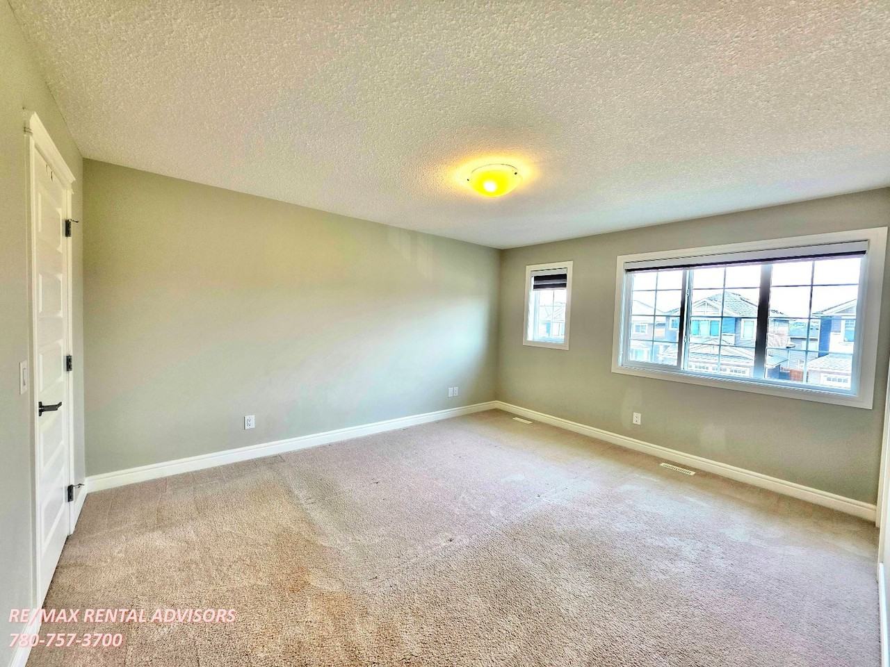 3885 Robins Cres Nw - Photo 6 of 26