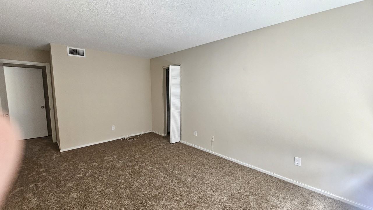 7767 Las Palmas Way #122 - Photo 7 of 17
