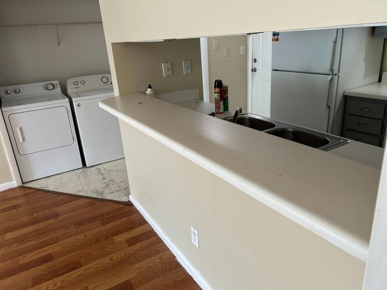 1241 University Ct - Photo 4 of 40
