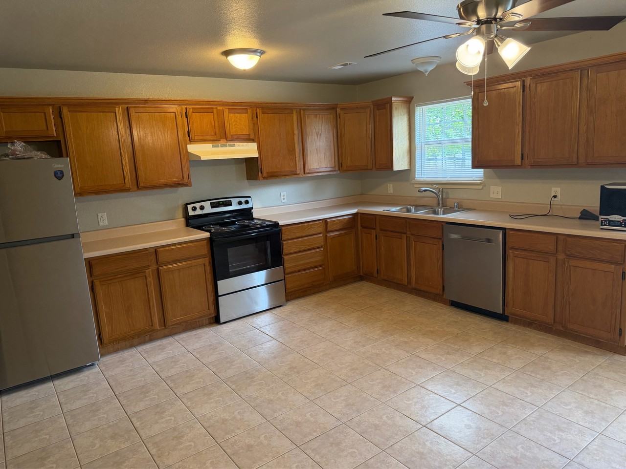 720 Appleridge Dr #1 - Photo 5 of 13