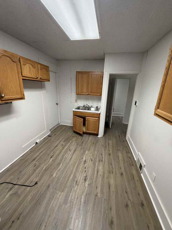 422 W High St #1 - Photo 3 of 11