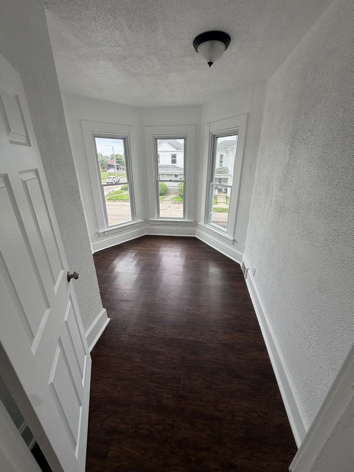 422 W High St #2 - Photo 4 of 14