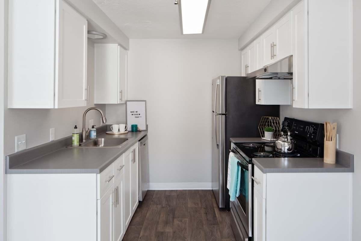 700 Sw Eastman Pkwy - Photo 5 of 22
