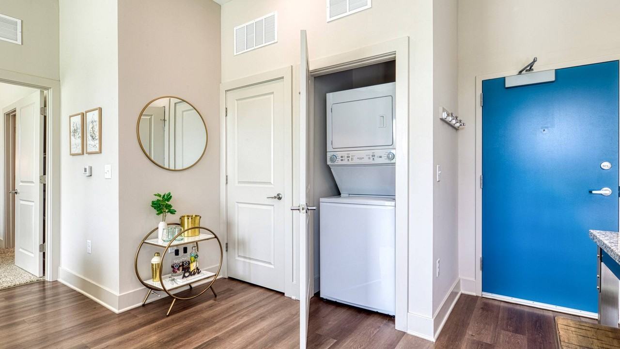 Triton Glen - Photo 6 of 40