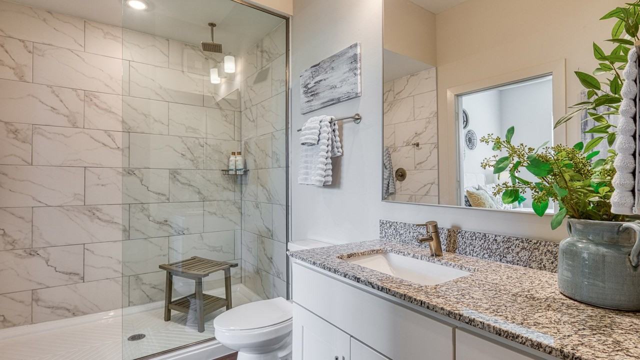 Triton Glen - Photo 7 of 40