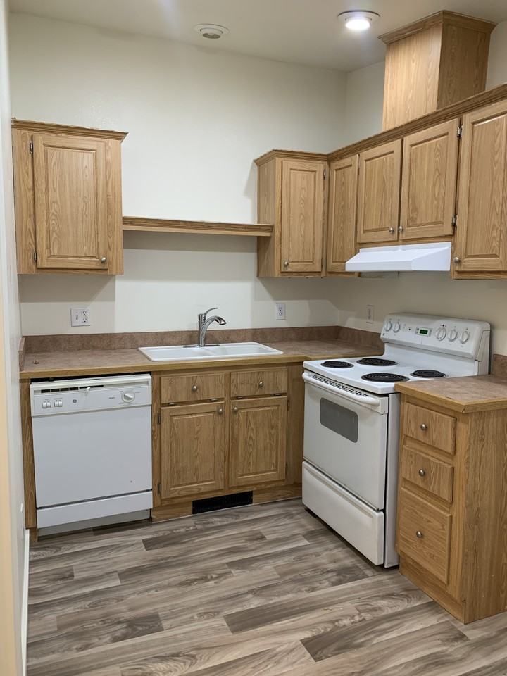 371 N Lincoln St #1 - Photo 3 of 7